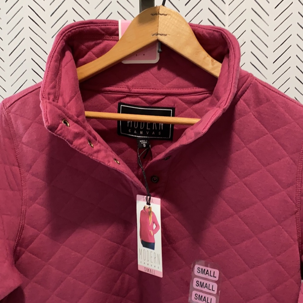 Modern Canvas women’s small berry pullover - Picture 2 of 16